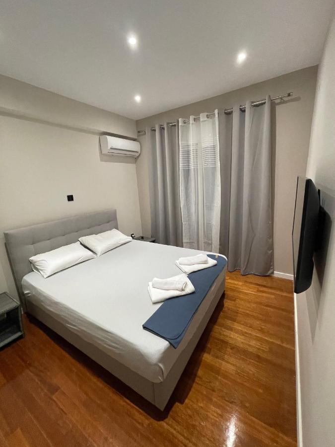 Luxury 3 Bedroom Apartment In Kiato Center Exteriér fotografie