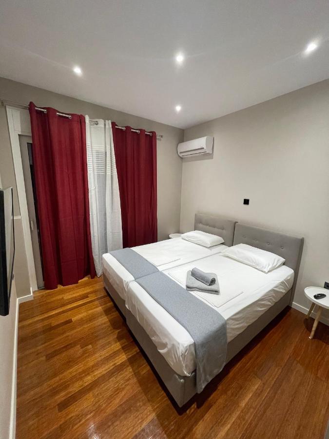 Luxury 3 Bedroom Apartment In Kiato Center Exteriér fotografie